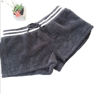 PJ Salvage fleece faux fur lounge shorts large.